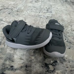 Nike Toddler Star Runner Sneakers